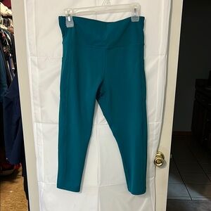 ZYIA Teal Pocket Light n Tight Hi-rise Capri 20"